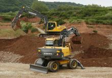 Koparki gąsienicowe Volvo EC210B