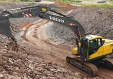 Koparki gąsienicowe Volvo EC235CNL