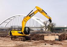 Koparki gąsienicowe JCB JS220LC
