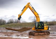 Koparki gąsienicowe JCB JS180LC
