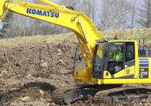 Koparki gąsienicowe Komatsu PC210-11E0