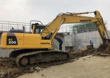 Koparki gąsienicowe Komatsu PC200