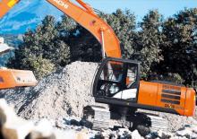 Koparki gąsienicowe Hitachi ZX210H-5G