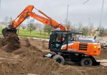 Koparki kołowe Hitachi ZX220W-7