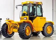 Traktory z napędem 4WD Hydrema 900 MPV*