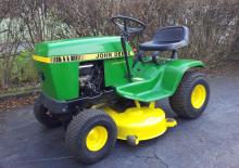 Kosiarki Samojezdne i Traktory Ogrodowe John Deere 111