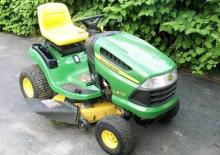 Kosiarki Samojezdne i Traktory Ogrodowe John Deere LA125