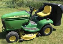 Kosiarki Samojezdne i Traktory Ogrodowe John Deere LX255