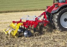 Spulchniacze Pöttinger Synkro 3020