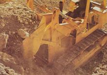 Ładowarki gąsienicowe John Deere Construction JD755