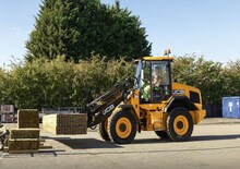 Ładowarki kołowe JCB 411 HT