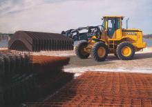 Ładowarki kołowe John Deere Construction 44 H TC