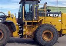 Ładowarki kołowe John Deere Construction 744 J