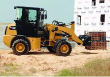 Ładowarki kołowe Caterpillar 904 H