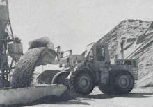 Ładowarki kołowe Caterpillar 966