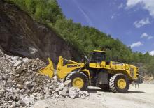 Ładowarki kołowe Komatsu WA600-8E0