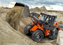 Ładowarki kołowe Hitachi ZW160-7