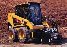 Ładowarki o sterowaniu burtowym Caterpillar 226B