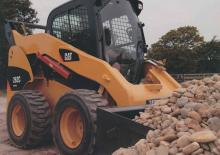 Ładowarki o sterowaniu burtowym Caterpillar 262C
