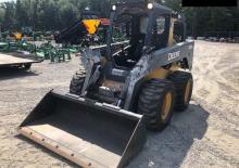 Ładowarki o sterowaniu burtowym John Deere Construction 328D