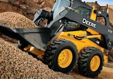 Ładowarki o sterowaniu burtowym John Deere Construction 332E