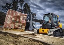 Ładowarki o sterowaniu burtowym JCB 3TS-8T