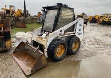 Ładowarki o sterowaniu burtowym Bobcat 743