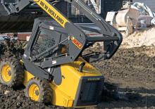 Ładowarki o sterowaniu burtowym New Holland L180