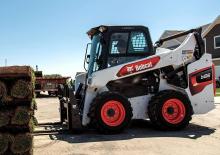 Ładowarki o sterowaniu burtowym Bobcat S66