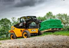 Ładowarki teleskopowe JCB 520-40