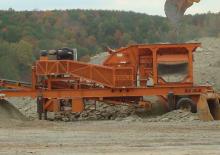 Urządzenia do recyklingu gruzu budowlanego Eagle Crusher 400-04 CV