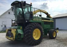Maszyny do zbioru pasz z napędem 2WD John Deere 6650