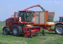 Maszyny do zbioru pasz z napędem 2WD Case IH CHX 420