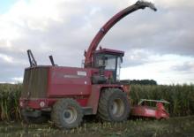 Maszyny do zbioru pasz z napędem 2WD Case IH Mammut 6900