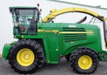 Maszyny do zbioru pasz z napędem 4WD John Deere 7750 i ProDrive-ASR