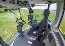 Maszyny do zbioru pasz z napędem 4WD Krone BIG X 530
