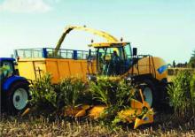 Maszyny do zbioru pasz z napędem 4WD New Holland FR 9040