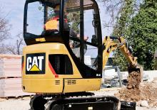 Minikoparki Caterpillar 301.4C