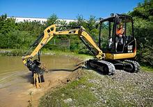 Minikoparki Caterpillar 302.4D