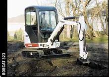 Minikoparki Bobcat 323 J
