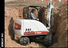 Minikoparki Bobcat 341 D