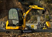 Minikoparki JCB 8018
