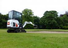 Minikoparki Bobcat E17