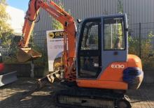 Minikoparki Hitachi EX 30
