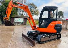 Minikoparki Hitachi EX 40-1