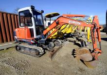 Minikoparki Kubota KX61-3