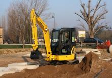 Minikoparki Komatsu PC35R-8