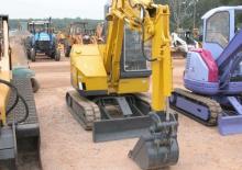 Minikoparki Komatsu PC28UU-1