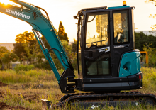 Minikoparki Sunward SWE35UF