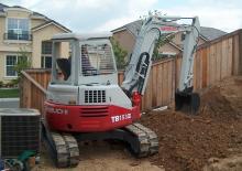 Minikoparki Takeuchi TB 153 FR